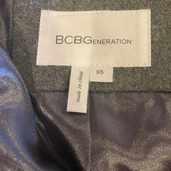 NEW! BCBGeneration Two Toned, Double Breasted Cape Coat, Jacket Size XS - Picture 9 of 11